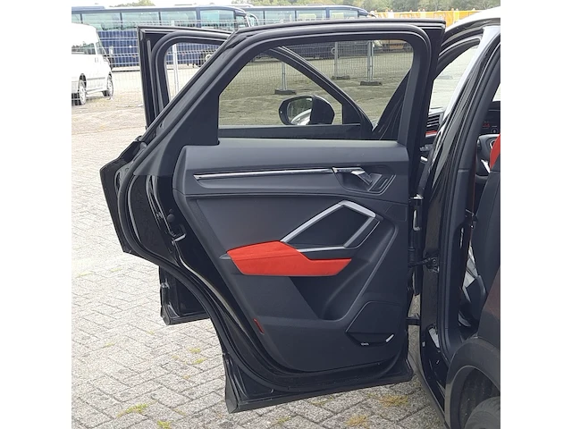 Personenauto audi, q3 sportback tfsi rs, zwart, bouwjaar 2021 - afbeelding 39 van  60