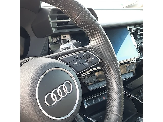 Personenauto, audi, rs3 - afbeelding 30 van  71