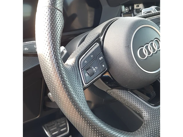 Personenauto, audi, rs3 - afbeelding 31 van  71