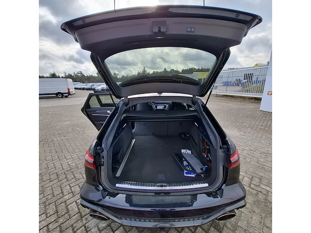 Personenauto, audi, rs6 avant, 2022 - afbeelding 22 van  52