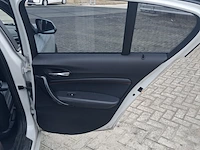 Personenauto bmw, 1-serie 114i, wit, bouwjaar 2013 - afbeelding 4 van  31
