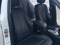Personenauto bmw, 1-serie 114i, wit, bouwjaar 2013 - afbeelding 7 van  31