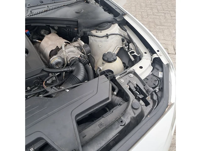 Personenauto bmw, 1-serie 114i, wit, bouwjaar 2013 - afbeelding 11 van  31