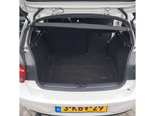 Personenauto bmw, 1-serie 114i, wit, bouwjaar 2013 - afbeelding 25 van  31