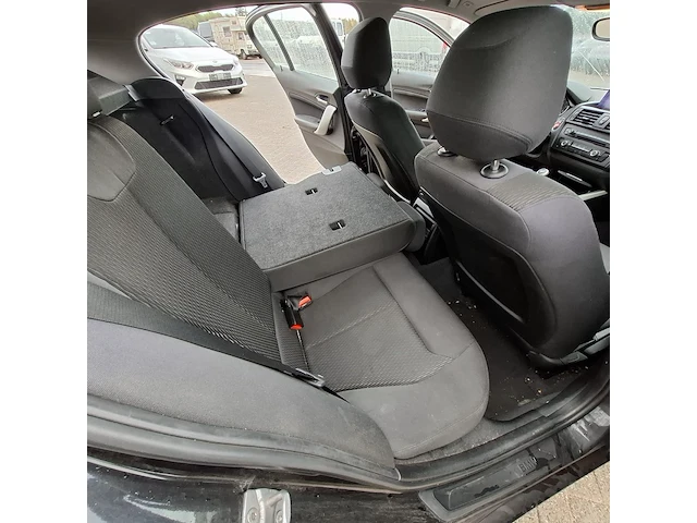 Personenauto bmw, 1-serie 116d, zwart, bouwjaar 2012 - afbeelding 24 van  46