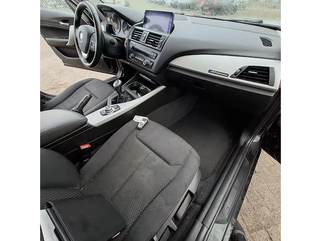 Personenauto bmw, 1-serie 116d, zwart, bouwjaar 2012 - afbeelding 28 van  46