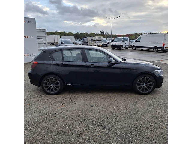 Personenauto bmw, 1-serie 116d, zwart, bouwjaar 2012 - afbeelding 4 van  46