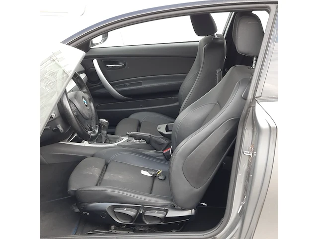 Personenauto bmw, 1-serie 116i, 2010 - afbeelding 17 van  51