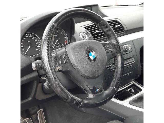 Personenauto bmw, 1-serie 116i, 2010 - afbeelding 22 van  51