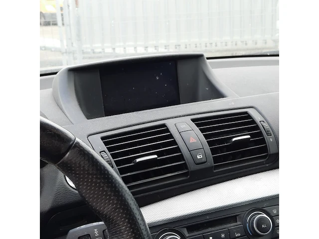 Personenauto bmw, 1-serie 116i, 2010 - afbeelding 29 van  51