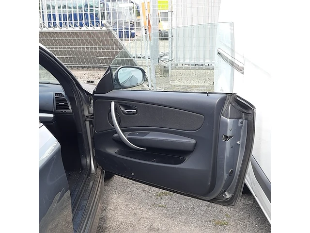 Personenauto bmw, 1-serie 116i, 2010 - afbeelding 44 van  51