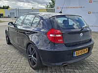 Personenauto bmw, 1 serie 116i, zwart, bouwjaar 2009 - afbeelding 23 van  134