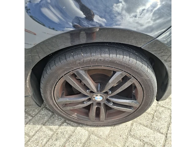 Personenauto bmw, 1 serie 116i, zwart, bouwjaar 2009 - afbeelding 28 van  134