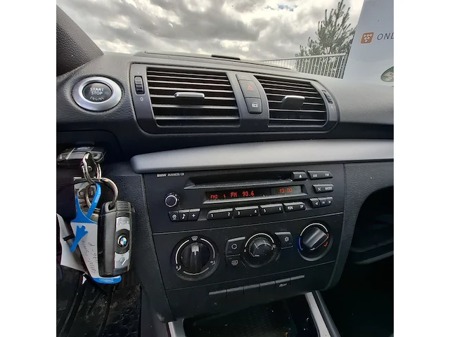 Personenauto bmw, 1 serie 116i, zwart, bouwjaar 2009 - afbeelding 36 van  134
