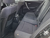 Personenauto bmw, 1 serie 116i, zwart, bouwjaar 2009 - afbeelding 40 van  134