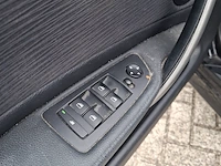 Personenauto bmw, 1 serie 116i, zwart, bouwjaar 2009 - afbeelding 98 van  134