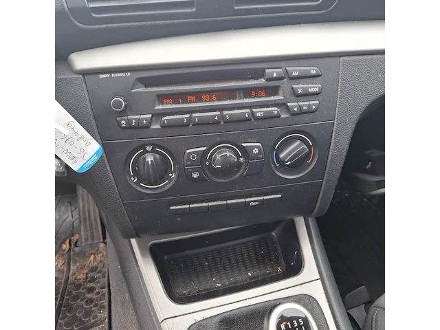 Personenauto bmw, 1 serie 116i, zwart, bouwjaar 2009 - afbeelding 109 van  134
