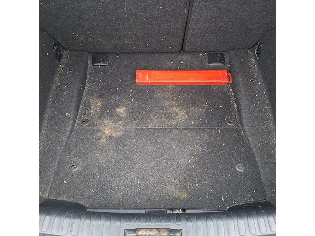Personenauto bmw, 1 serie 116i, zwart, bouwjaar 2009 - afbeelding 119 van  134