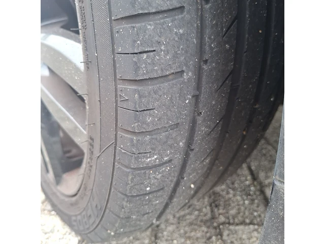 Personenauto bmw, 1 serie 116i, zwart, bouwjaar 2009 - afbeelding 131 van  134