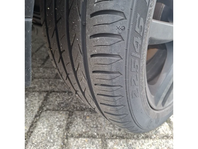 Personenauto bmw, 1 serie 116i, zwart, bouwjaar 2009 - afbeelding 133 van  134