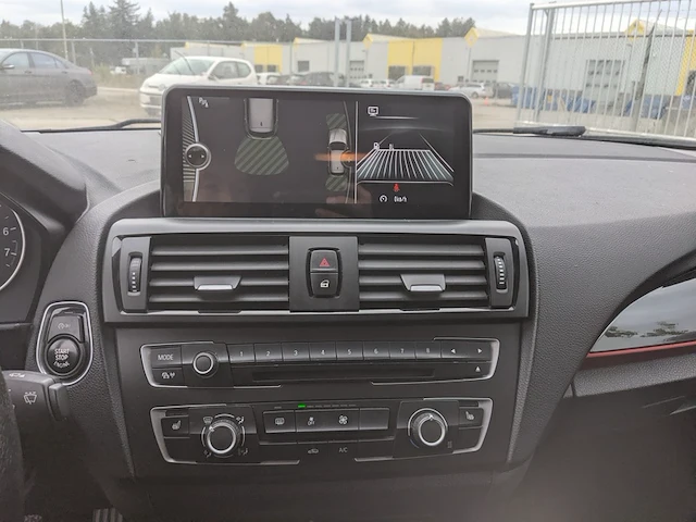 Personenauto bmw, 1-serie 116i, zwart, bouwjaar 2012 - afbeelding 18 van  62