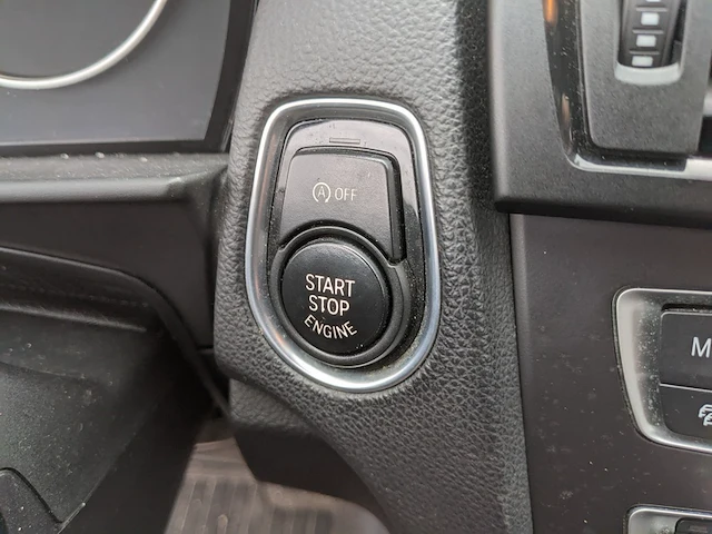 Personenauto bmw, 1-serie 116i, zwart, bouwjaar 2012 - afbeelding 29 van  62