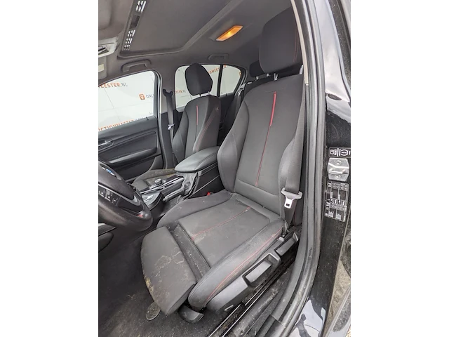 Personenauto bmw, 1-serie 116i, zwart, bouwjaar 2012 - afbeelding 31 van  62