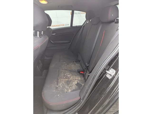 Personenauto bmw, 1-serie 116i, zwart, bouwjaar 2012 - afbeelding 35 van  62