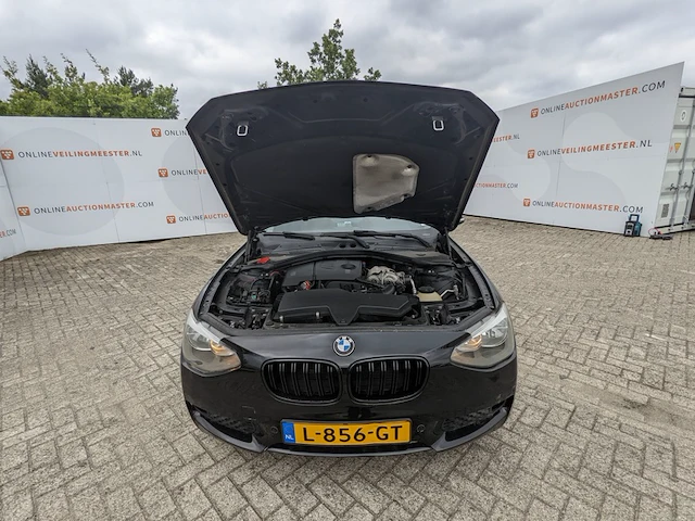 Personenauto bmw, 1-serie 116i, zwart, bouwjaar 2012 - afbeelding 39 van  62