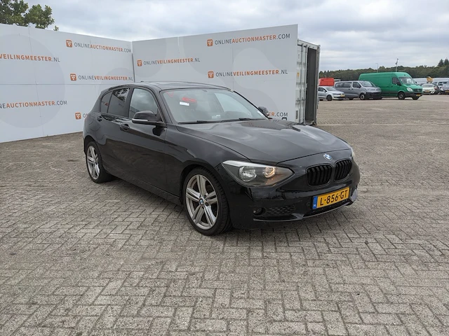 Personenauto bmw, 1-serie 116i, zwart, bouwjaar 2012 - afbeelding 34 van  62
