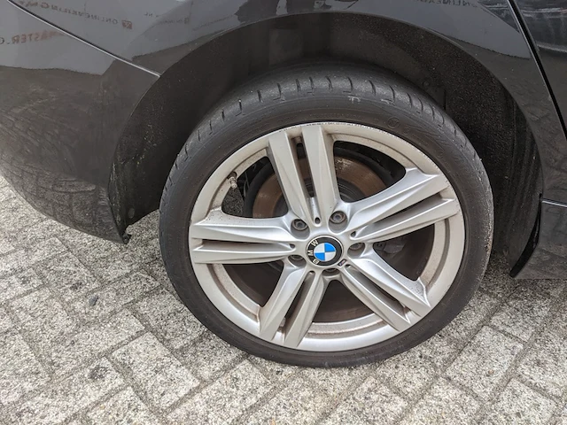 Personenauto bmw, 1-serie 116i, zwart, bouwjaar 2012 - afbeelding 52 van  62