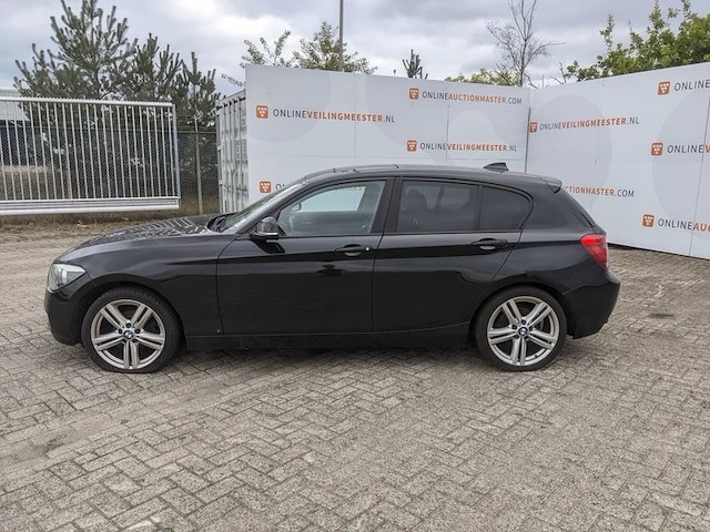 Personenauto bmw, 1-serie 116i, zwart, bouwjaar 2012 - afbeelding 62 van  62