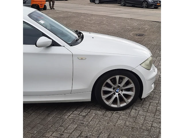 Personenauto bmw, 1-serie 118i , bouwjaar 2007 - afbeelding 2 van  47