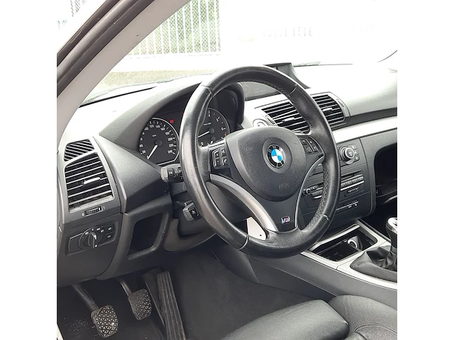 Personenauto bmw, 1-serie 118i , bouwjaar 2007 - afbeelding 15 van  47