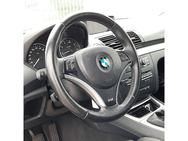 Personenauto bmw, 1-serie 118i , bouwjaar 2007 - afbeelding 16 van  47