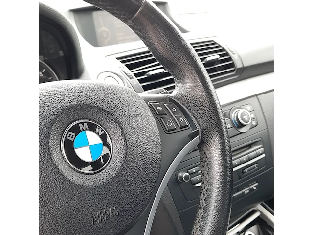 Personenauto bmw, 1-serie 118i , bouwjaar 2007 - afbeelding 17 van  47