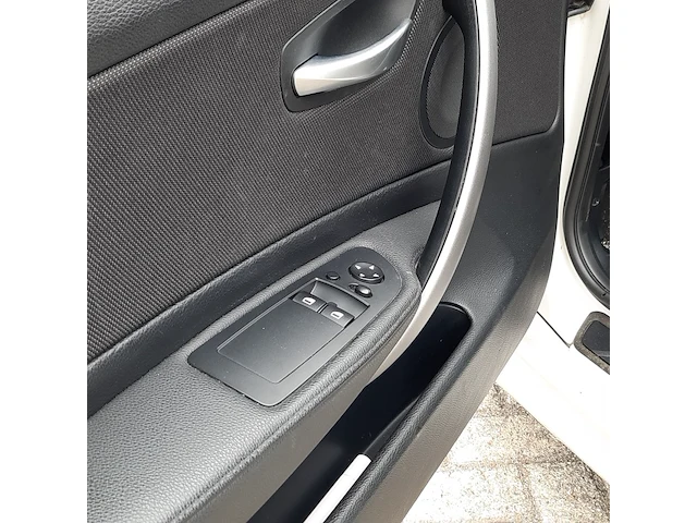 Personenauto bmw, 1-serie 118i , bouwjaar 2007 - afbeelding 26 van  47