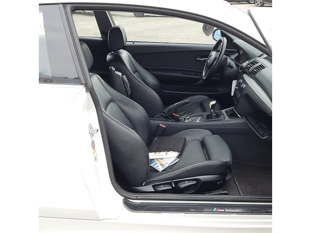 Personenauto bmw, 1-serie 118i , bouwjaar 2007 - afbeelding 30 van  47