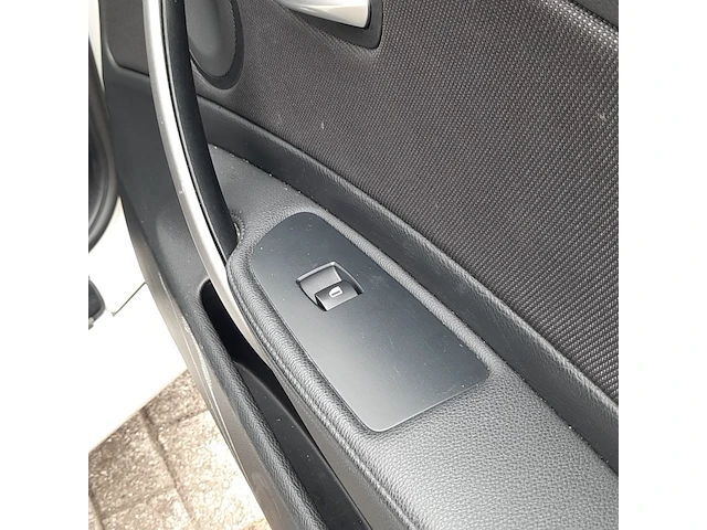 Personenauto bmw, 1-serie 118i , bouwjaar 2007 - afbeelding 33 van  47