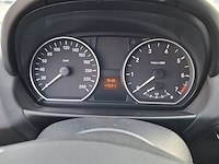 Personenauto bmw, 1-serie 120i, grijs, bouwjaar 2006 - afbeelding 13 van  56
