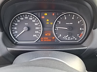 Personenauto bmw, 1-serie 120i, grijs, bouwjaar 2006 - afbeelding 14 van  56