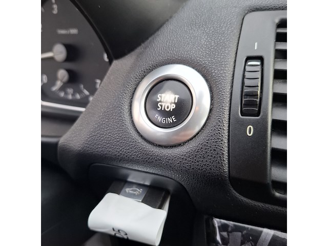 Personenauto bmw, 1-serie 120i, grijs, bouwjaar 2006 - afbeelding 28 van  56