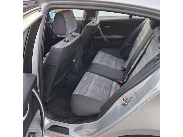 Personenauto bmw, 1-serie 120i, grijs, bouwjaar 2006 - afbeelding 31 van  56