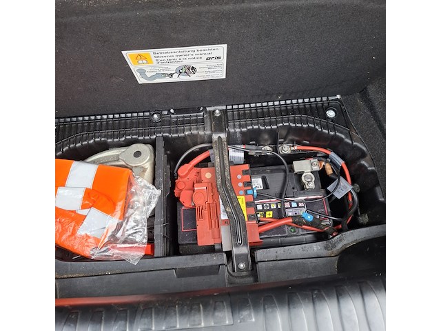 Personenauto bmw, 1-serie 120i, grijs, bouwjaar 2006 - afbeelding 35 van  56