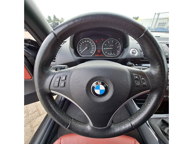 Personenauto bmw, 1-serie cabrio 120i, bouwjaar 2009 - afbeelding 3 van  56