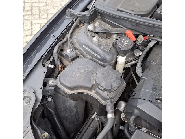 Personenauto bmw, 1-serie cabrio 120i, bouwjaar 2009 - afbeelding 38 van  56