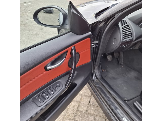 Personenauto bmw, 1-serie cabrio 120i, bouwjaar 2009 - afbeelding 56 van  56