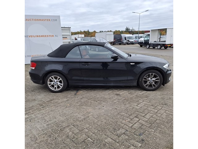 Personenauto bmw, 1-serie cabrio 120i, zwart, bouwjaar 2009 - afbeelding 34 van  56