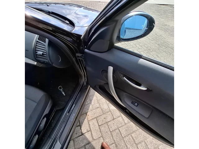Personenauto bmw, 116i, zwart, bouwjaar 2006 - afbeelding 20 van  44