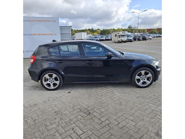Personenauto bmw, 116i, zwart, bouwjaar 2006 - afbeelding 34 van  44